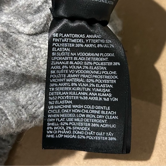 H&M Women's Gray Wool Blend Sweater Size S EUC - Picture 3 of 3